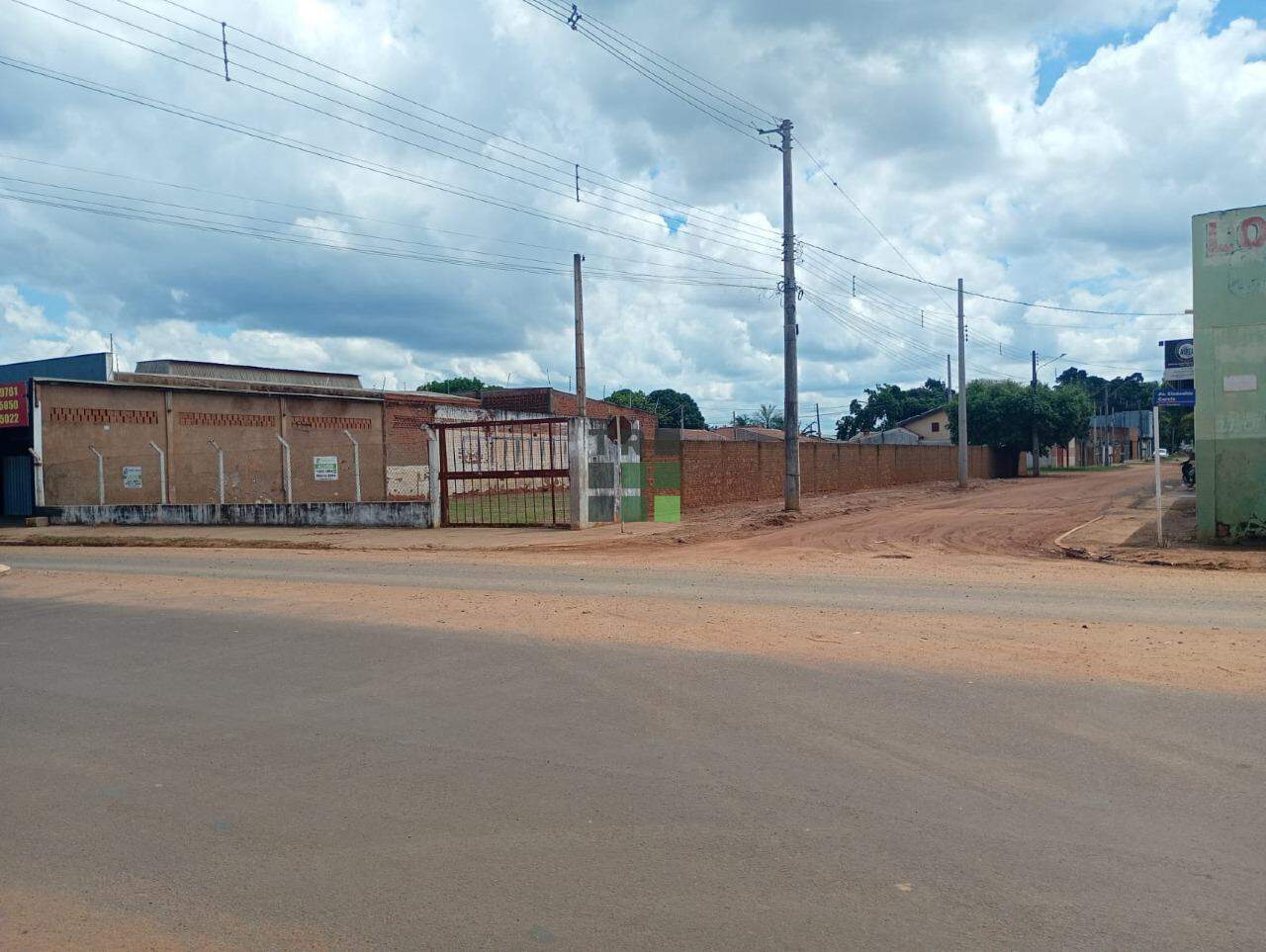 Terreno à venda no Vila Haro, em Três Lagoas: 