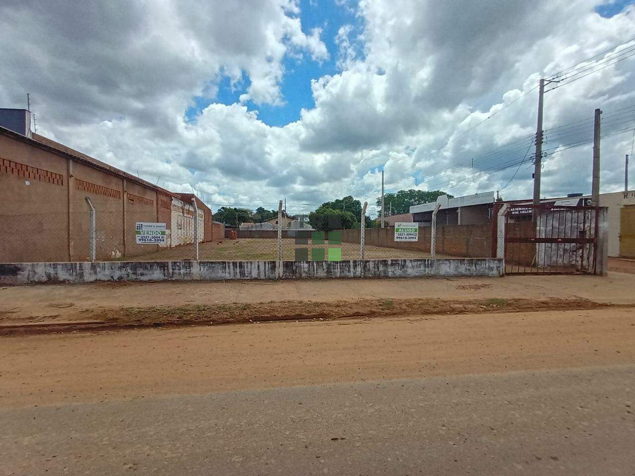 Terreno à venda no Vila Haro, em Três Lagoas: 