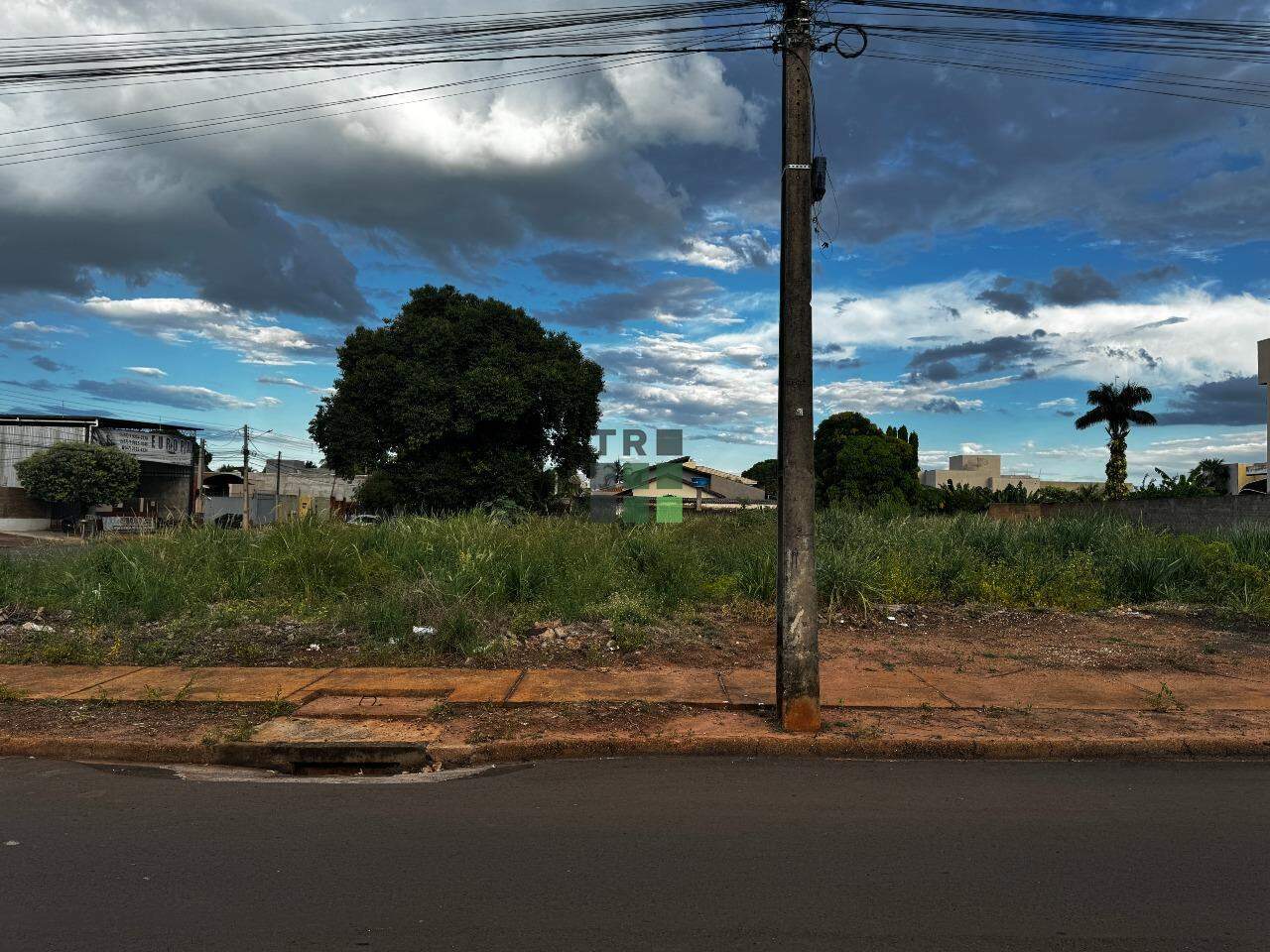 Terreno à venda no Jardim Primaveril, em Três Lagoas: 