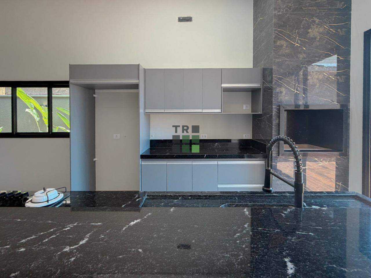 Casa em condomínio 3 quartos 3 suítes à venda Residencial Villa de León no Villa de León, em Três Lagoas: 