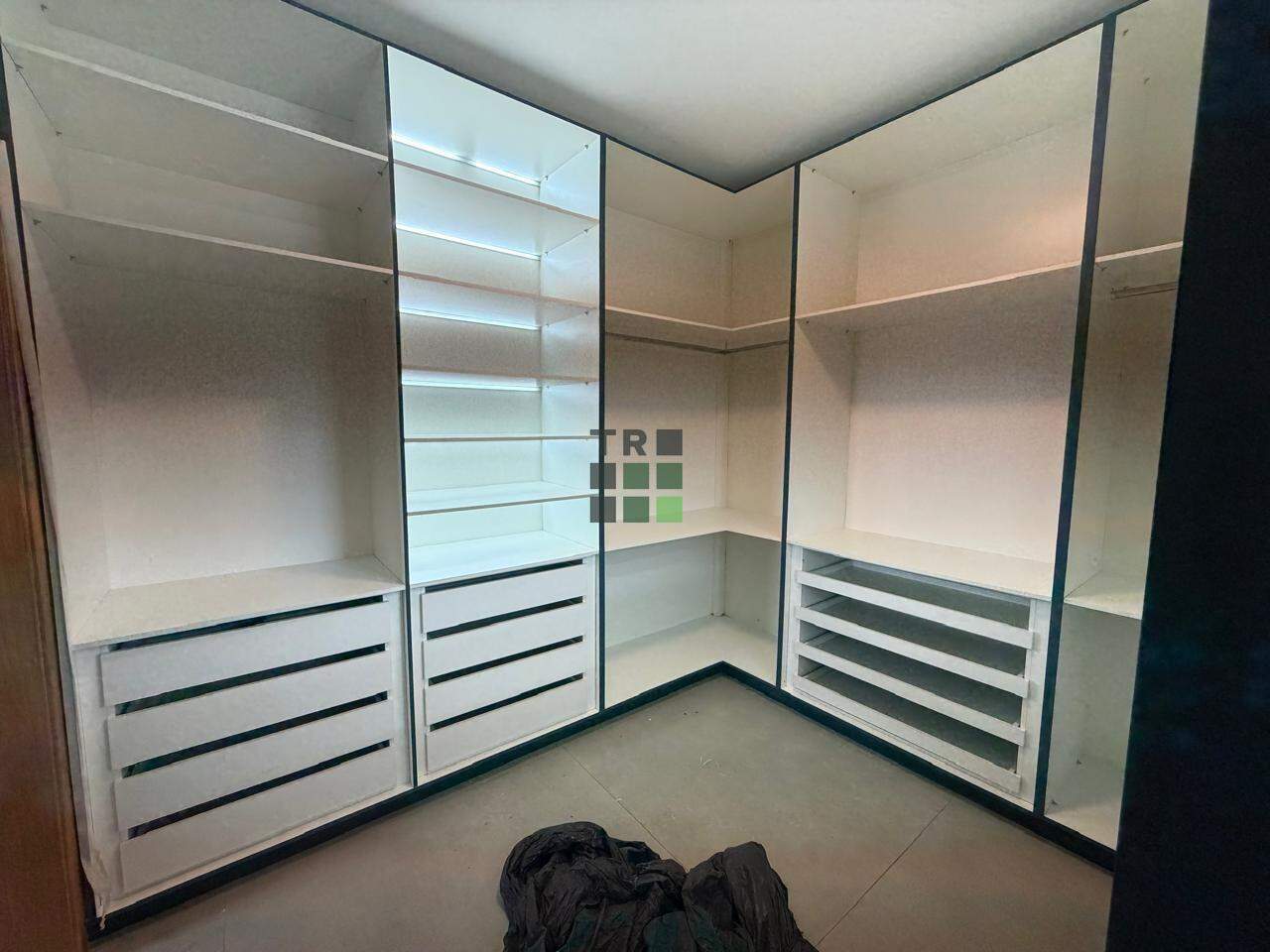 Casa em condomínio 3 quartos 3 suítes à venda Residencial Villa de León no Villa de León, em Três Lagoas: 