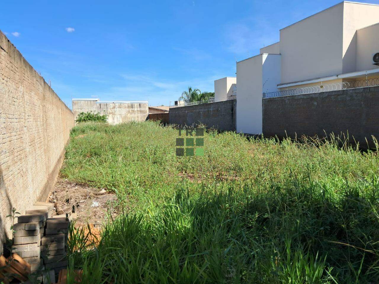 Terreno à venda no Santos Dumont 2, em Três Lagoas: 