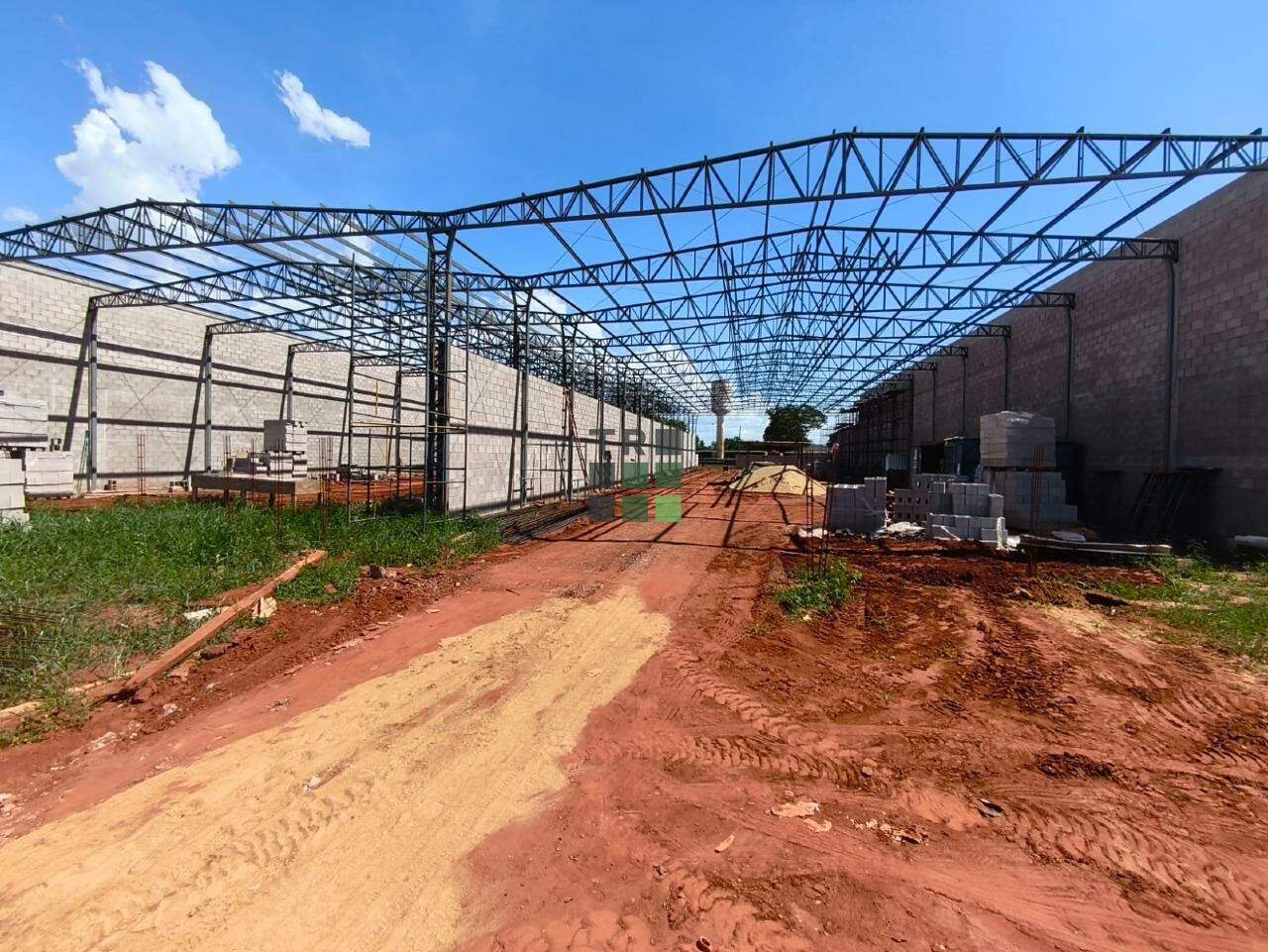 Barracão / Galpão para aluguel no Distrito Industrial, em Três Lagoas: 