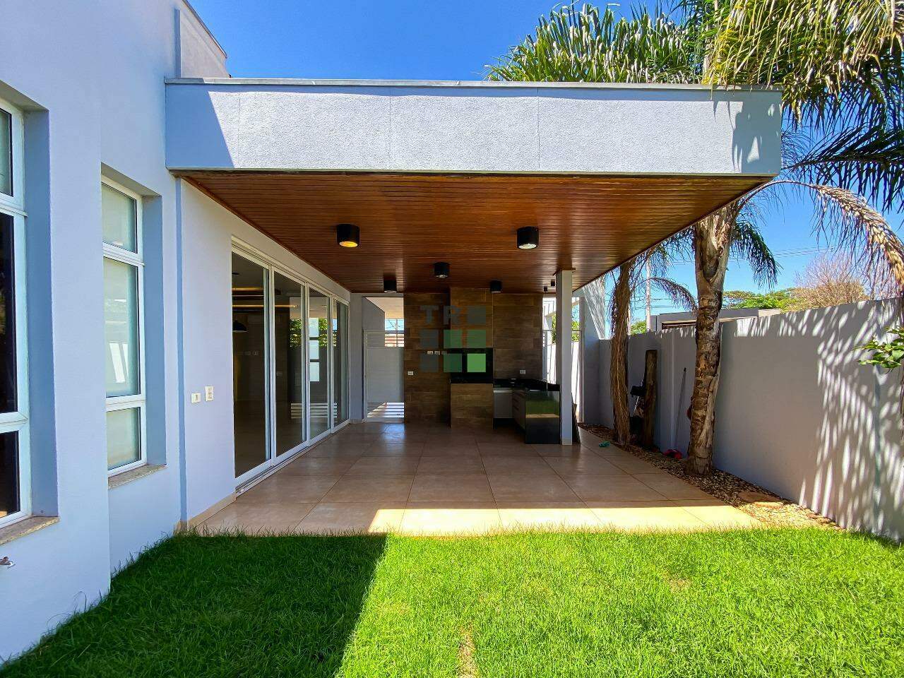 Casa em condomínio 3 quartos 3 suítes para aluguel Terras de Jupiá no Parque das Mangueiras, em Três Lagoas: 