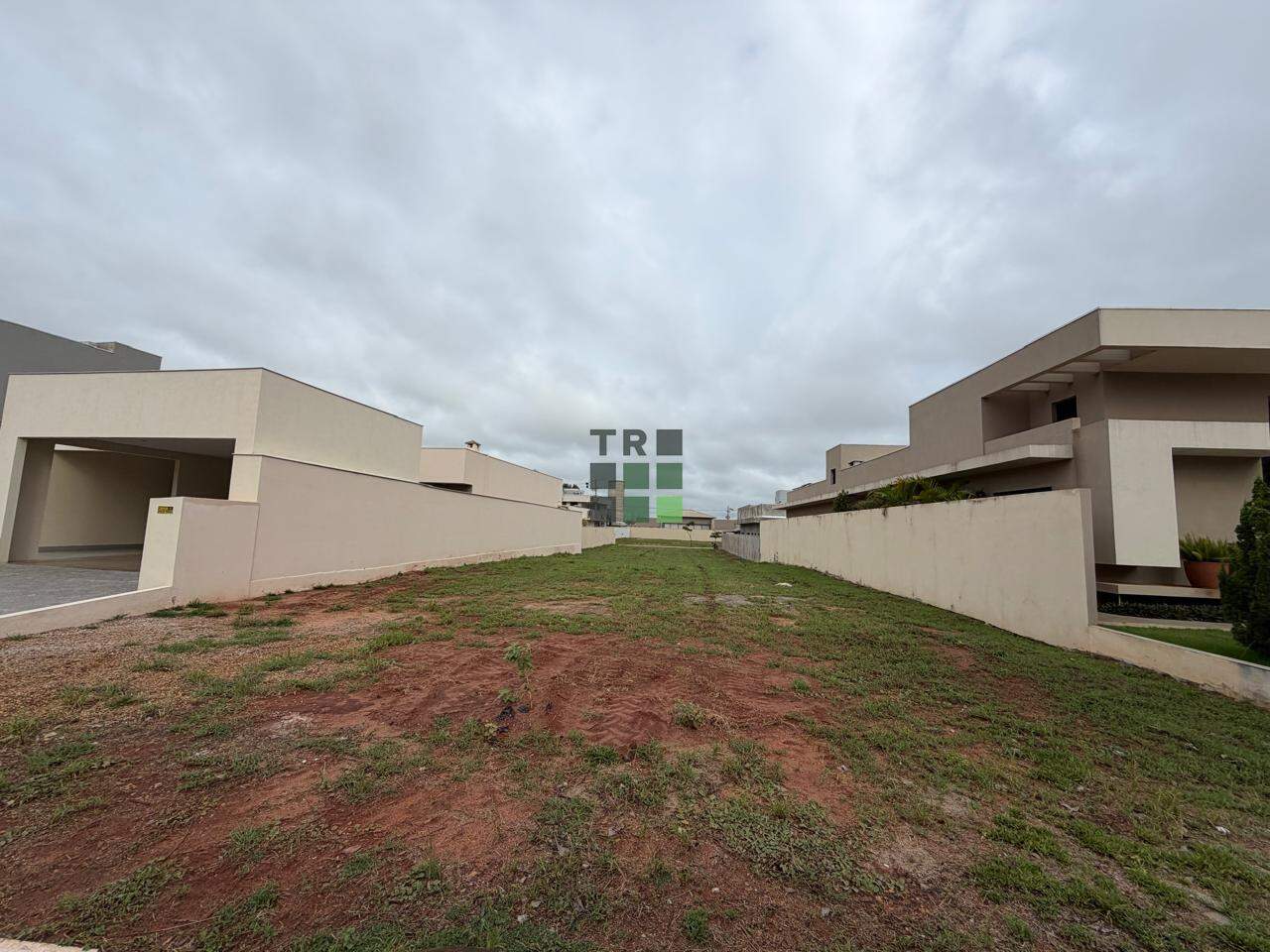 Terreno em condomínio à venda Villa Dumont no Villa Dumont, em Três Lagoas: 