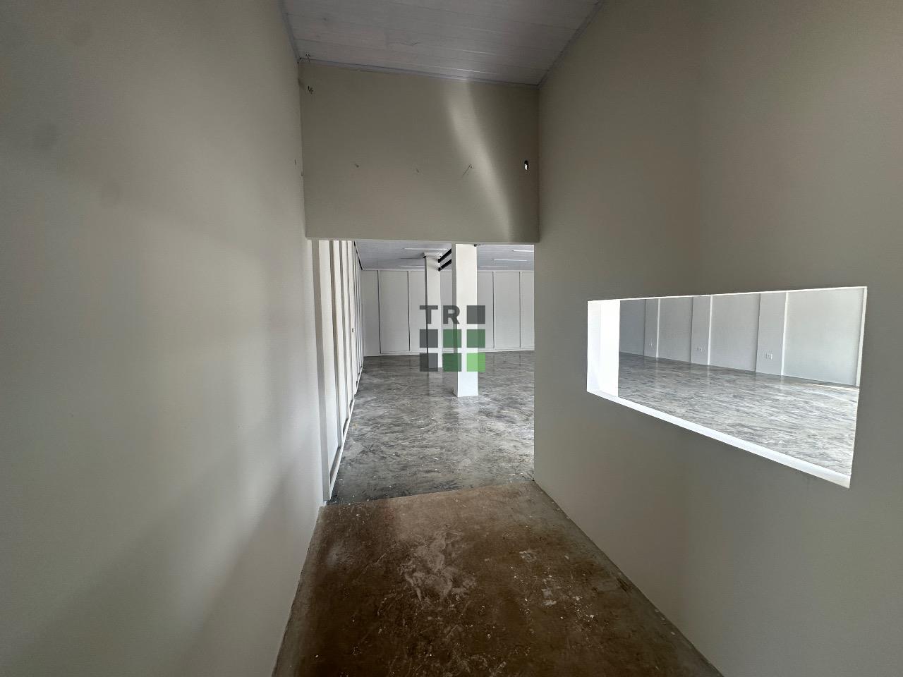 Ponto/Salão Comercial para aluguel no Centro, em Três Lagoas: 