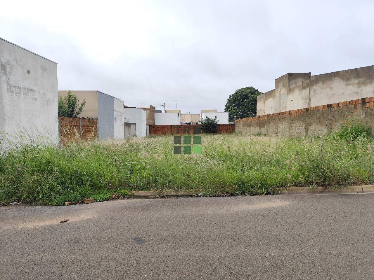 Terreno à venda no Mais Parque, em Três Lagoas: 