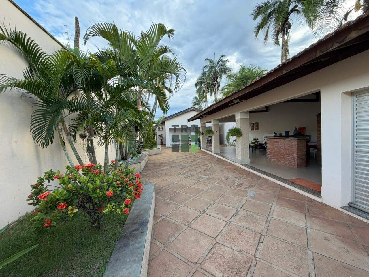 Casa 3 quartos 1 suíte à venda no Centro, em Três Lagoas: 