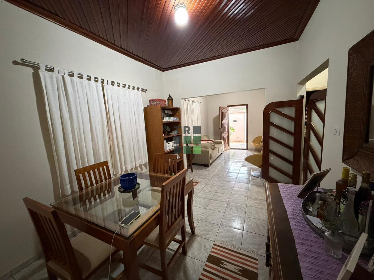 Casa 3 quartos 1 suíte à venda no Centro, em Três Lagoas: 