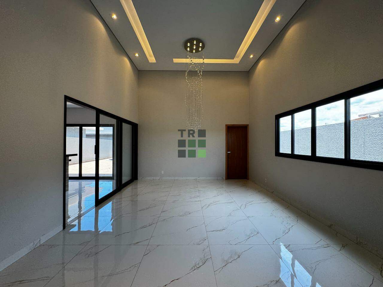 Casa em condomínio 3 quartos 3 suítes para aluguel Residencial Villa de León no Portal das Araras, em Três Lagoas: 