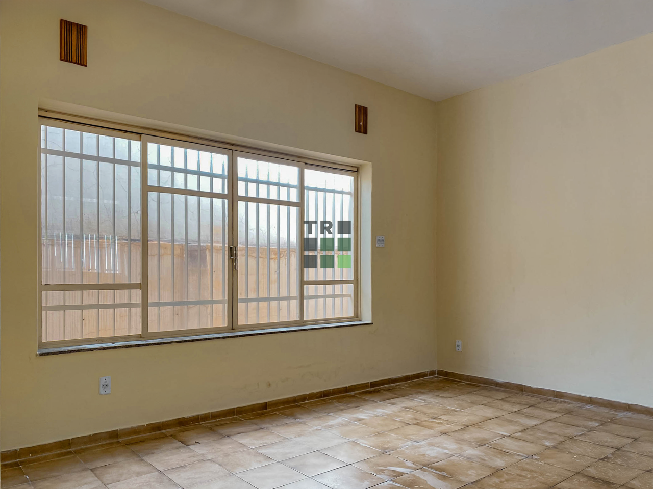 Ponto/Salão Comercial 3 quartos 2 suítes à venda no Centro, em Três Lagoas: 