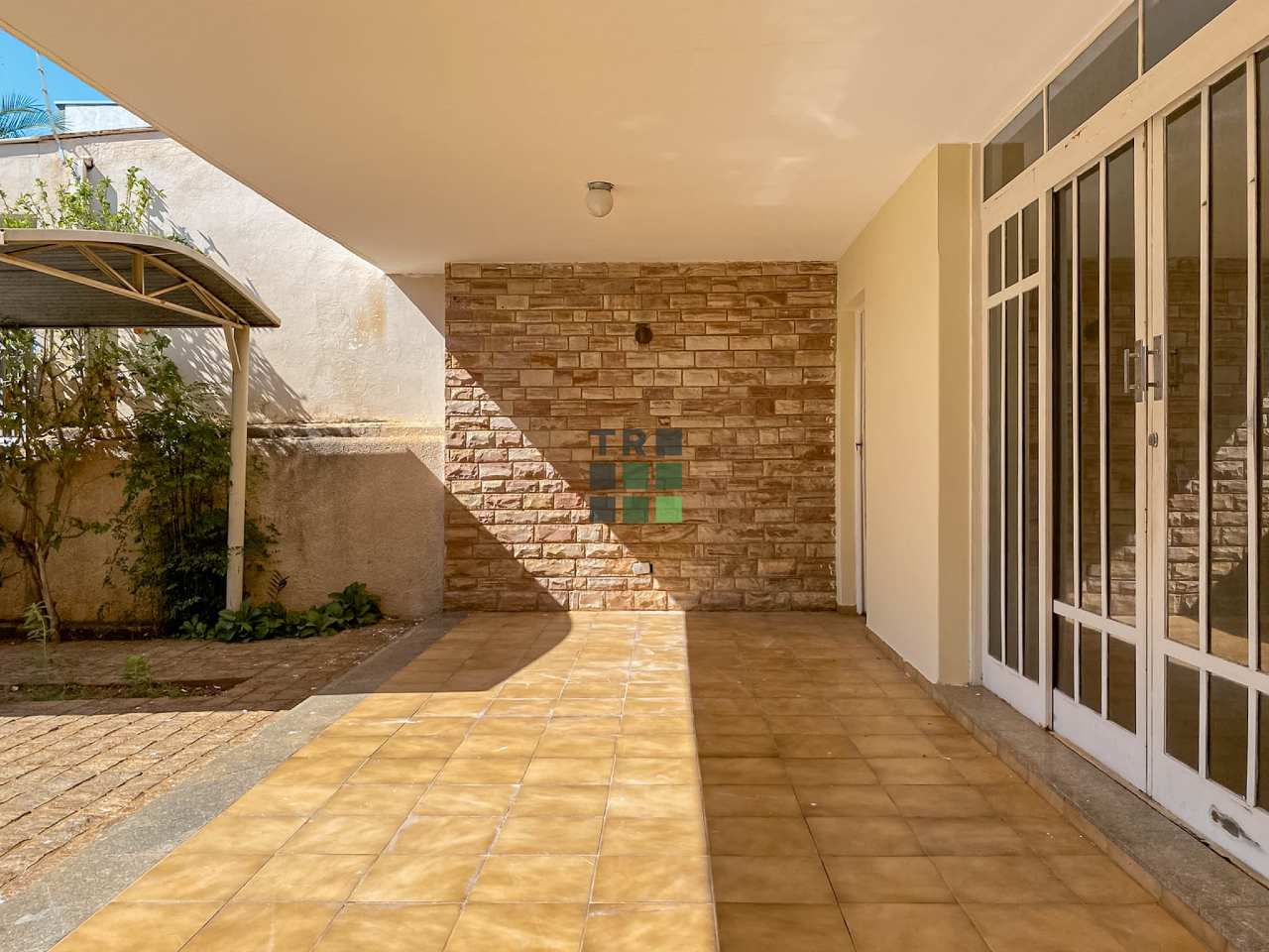 Ponto/Salão Comercial 3 quartos 2 suítes à venda no Centro, em Três Lagoas: 