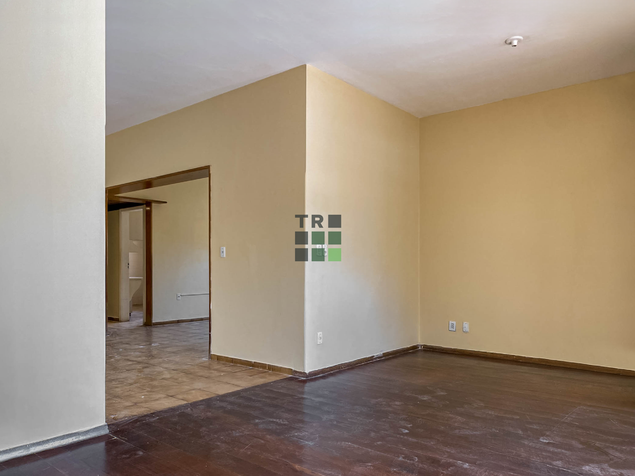 Ponto/Salão Comercial 3 quartos 2 suítes à venda no Centro, em Três Lagoas: 