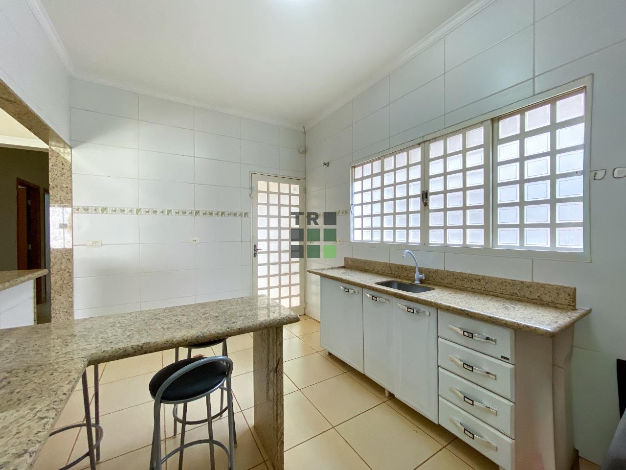 Casa 3 quartos 1 suíte para aluguel no Jardim Alvorada, em Três Lagoas: 