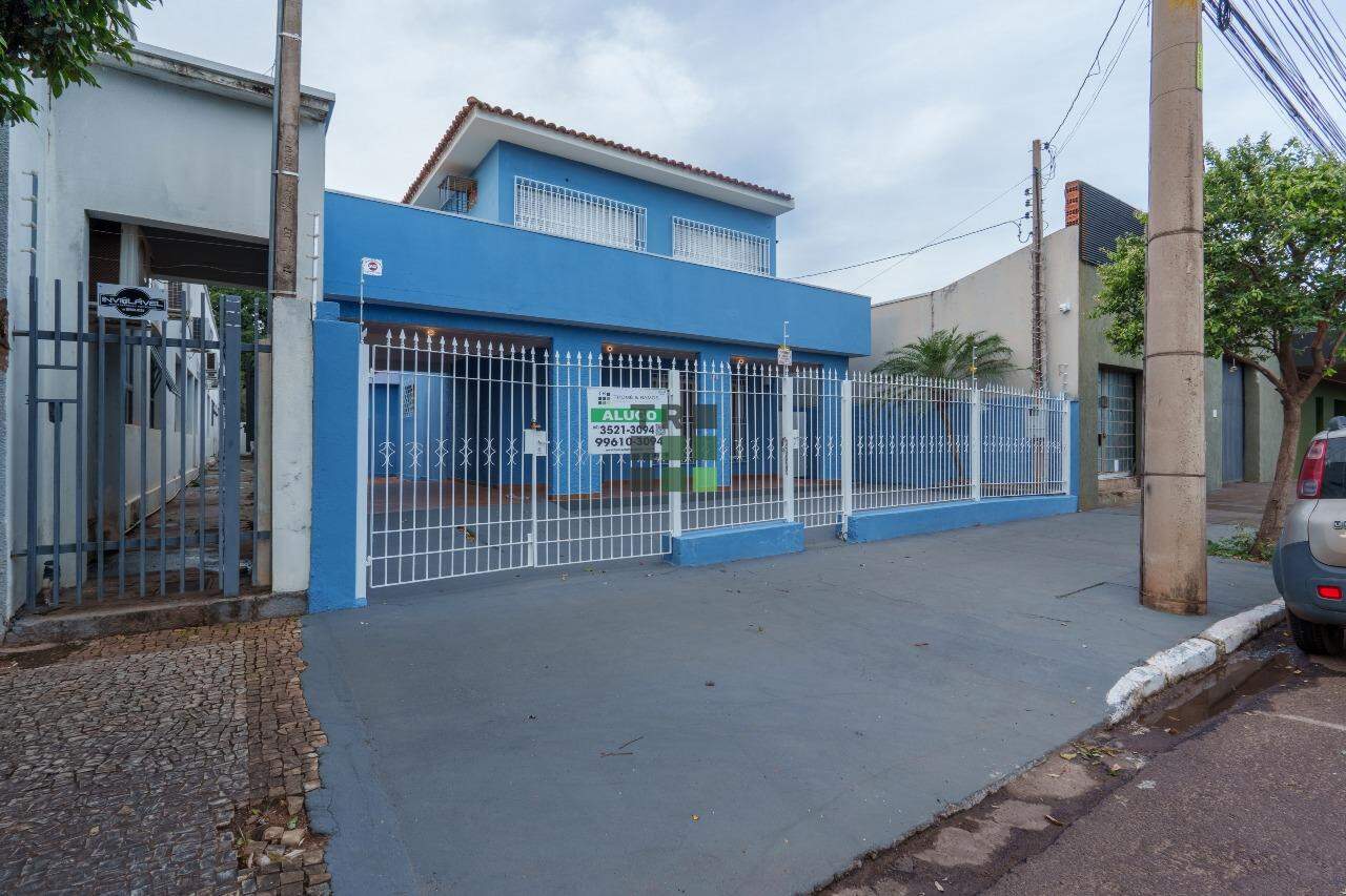 Ponto/Salão Comercial 3 quartos para aluguel no Centro, em Três Lagoas: 