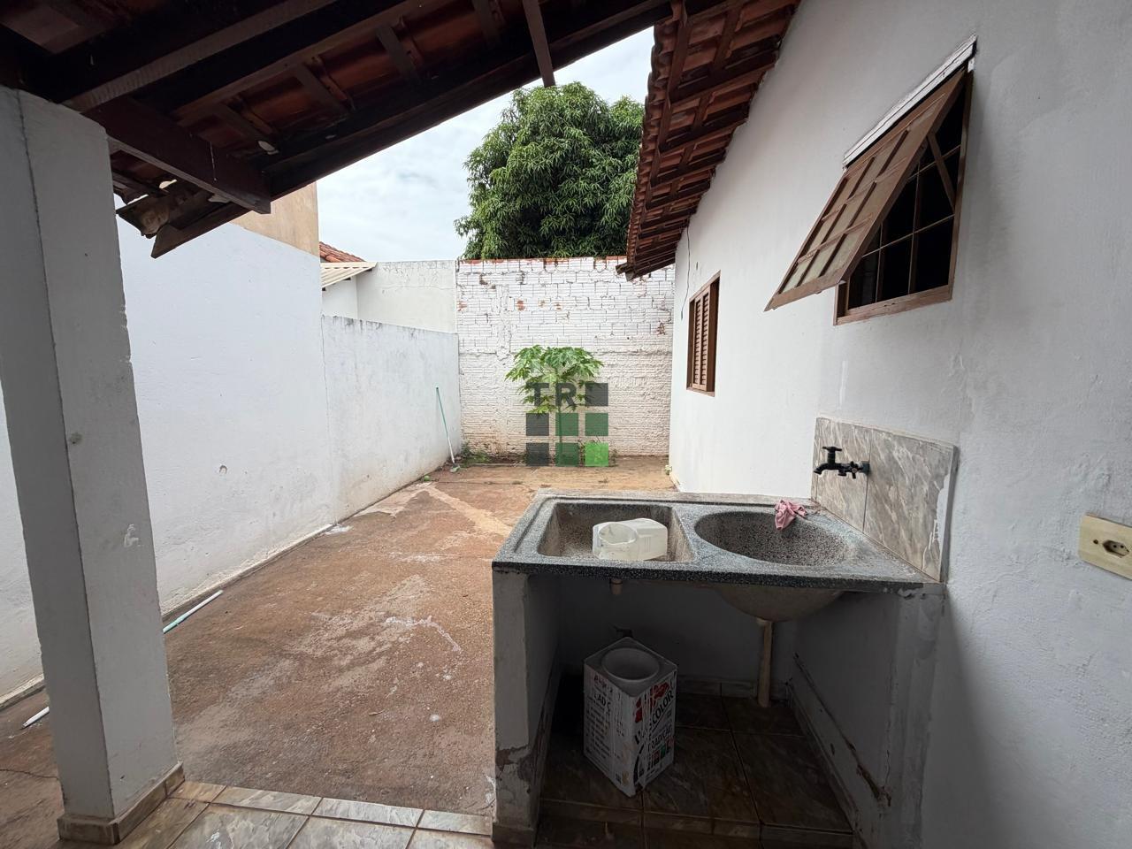 Casa 3 quartos para aluguel no Parque São Carlos, em Três Lagoas: 