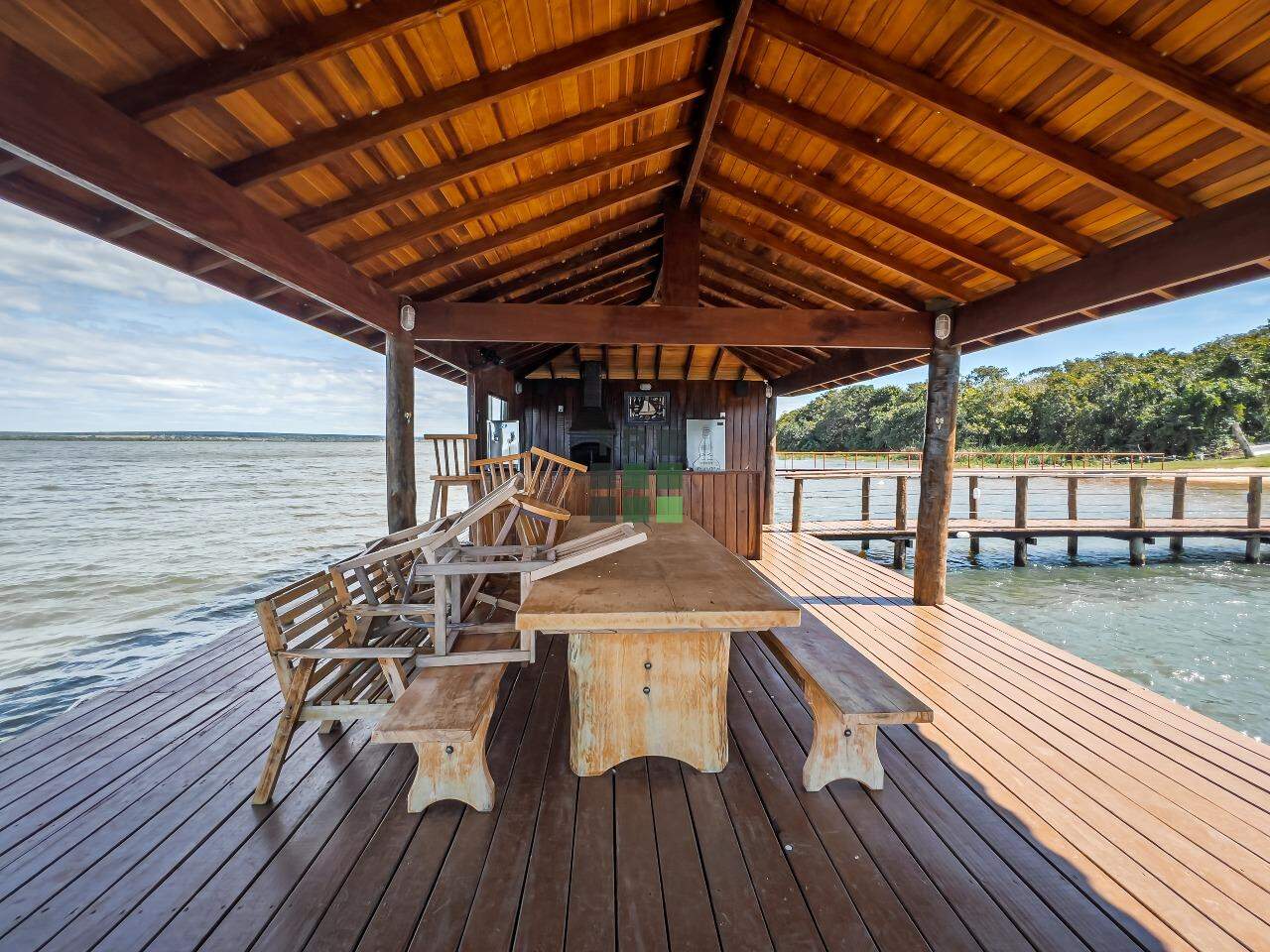 Rancho 4 suítes à venda no PONTAL DO FAIA, em Três Lagoas: 
