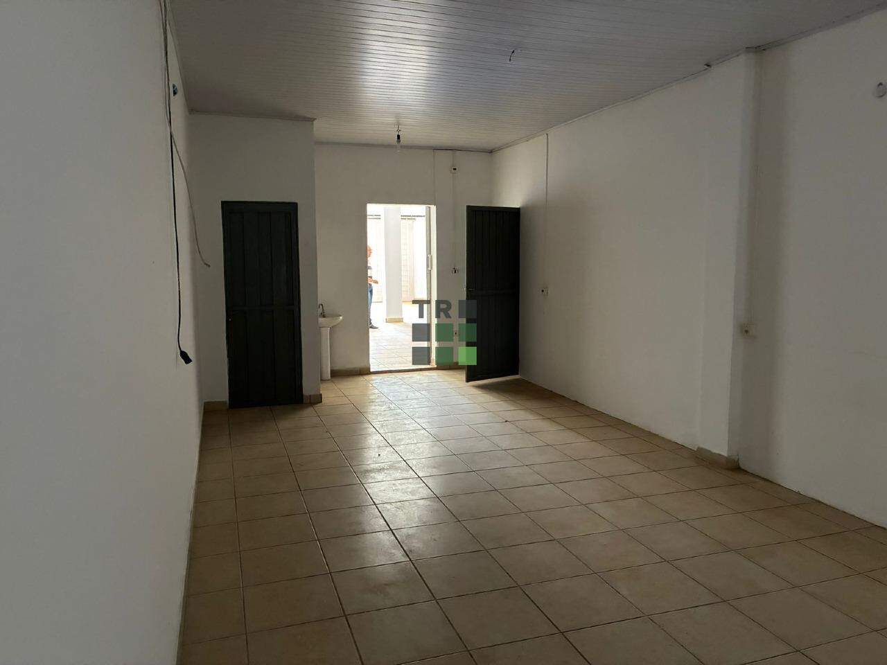 Ponto/Salão Comercial para aluguel no Vila Haro, em Três Lagoas: 