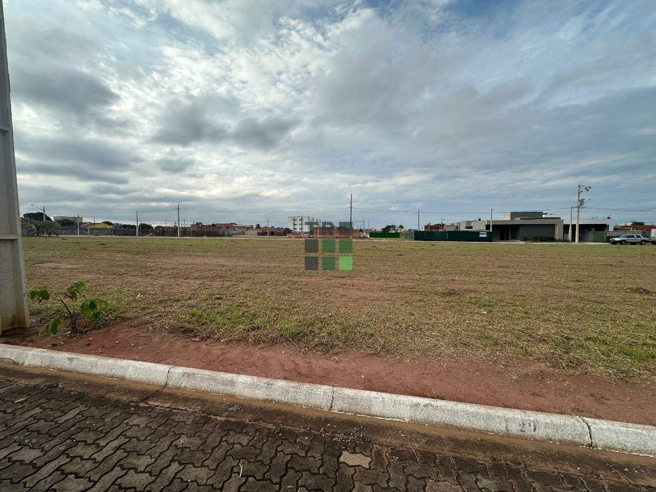 Terreno em condomínio à venda Terraville Residencial no Terraville Residencial, em Três Lagoas: 