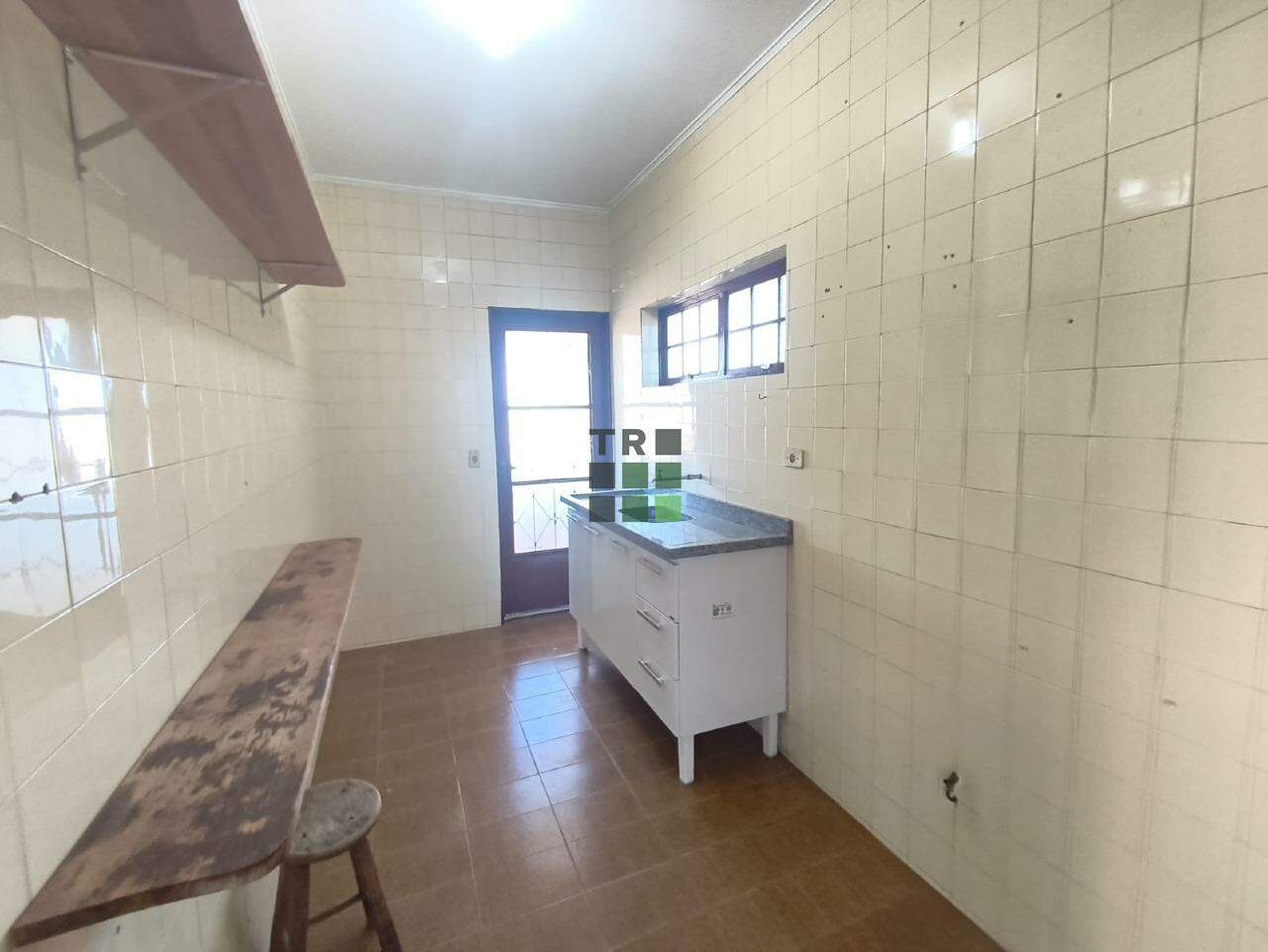 Apartamento 2 quartos 2 suítes para aluguel no Centro, em Três Lagoas: 