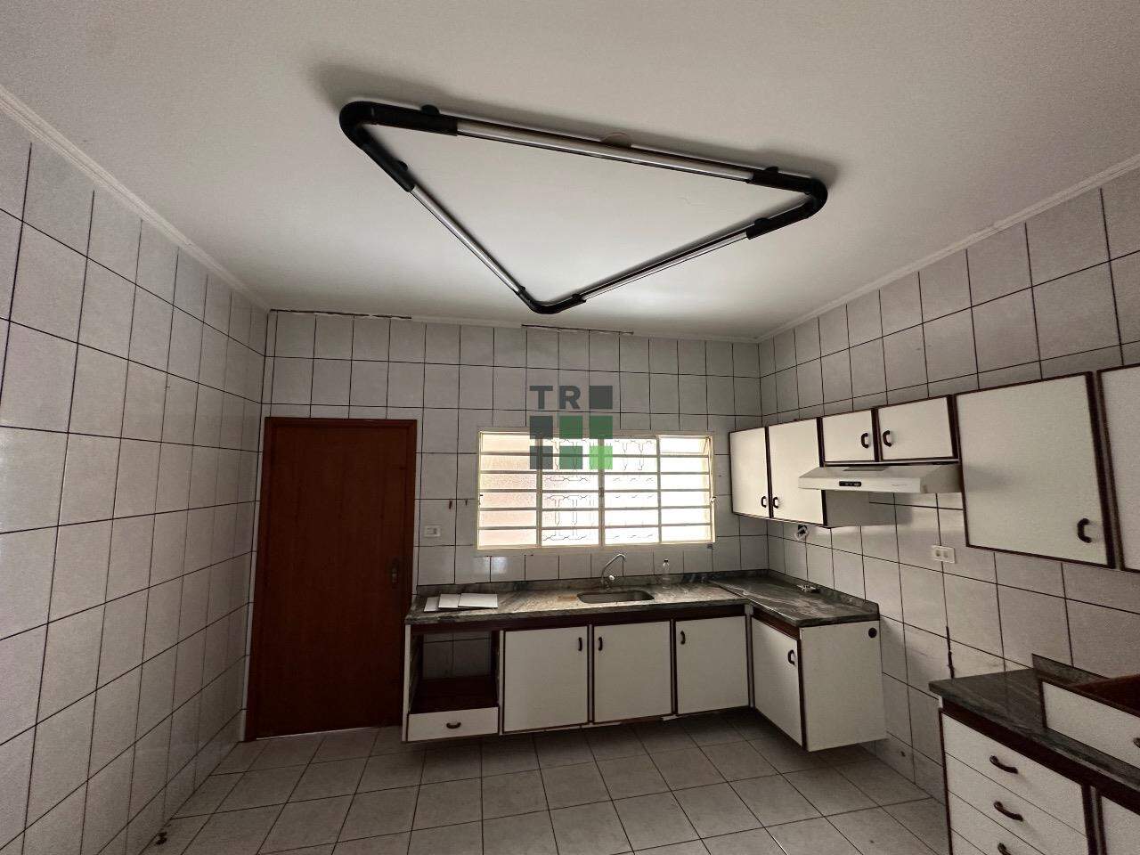 Casa 3 quartos 3 suítes para aluguel no Colinos, em Três Lagoas: 