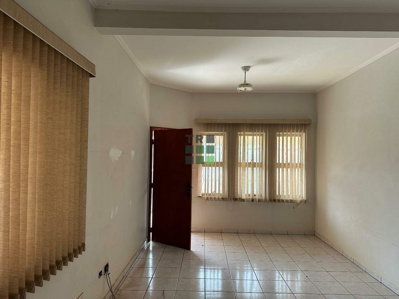 Casa 3 quartos 3 suítes para aluguel no Colinos, em Três Lagoas: 