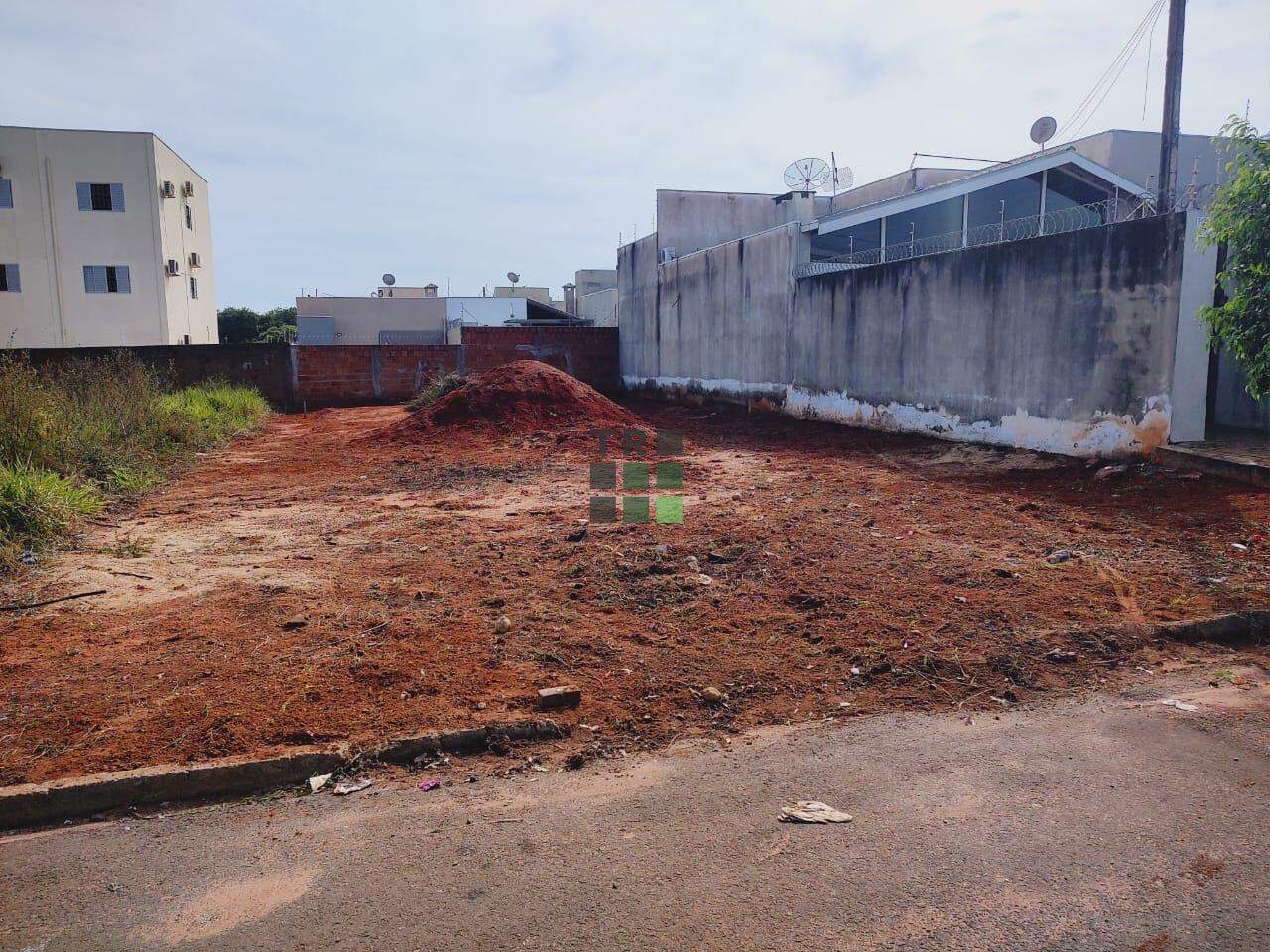 Terreno à venda no Jardim dos Ipês, em Três Lagoas: 