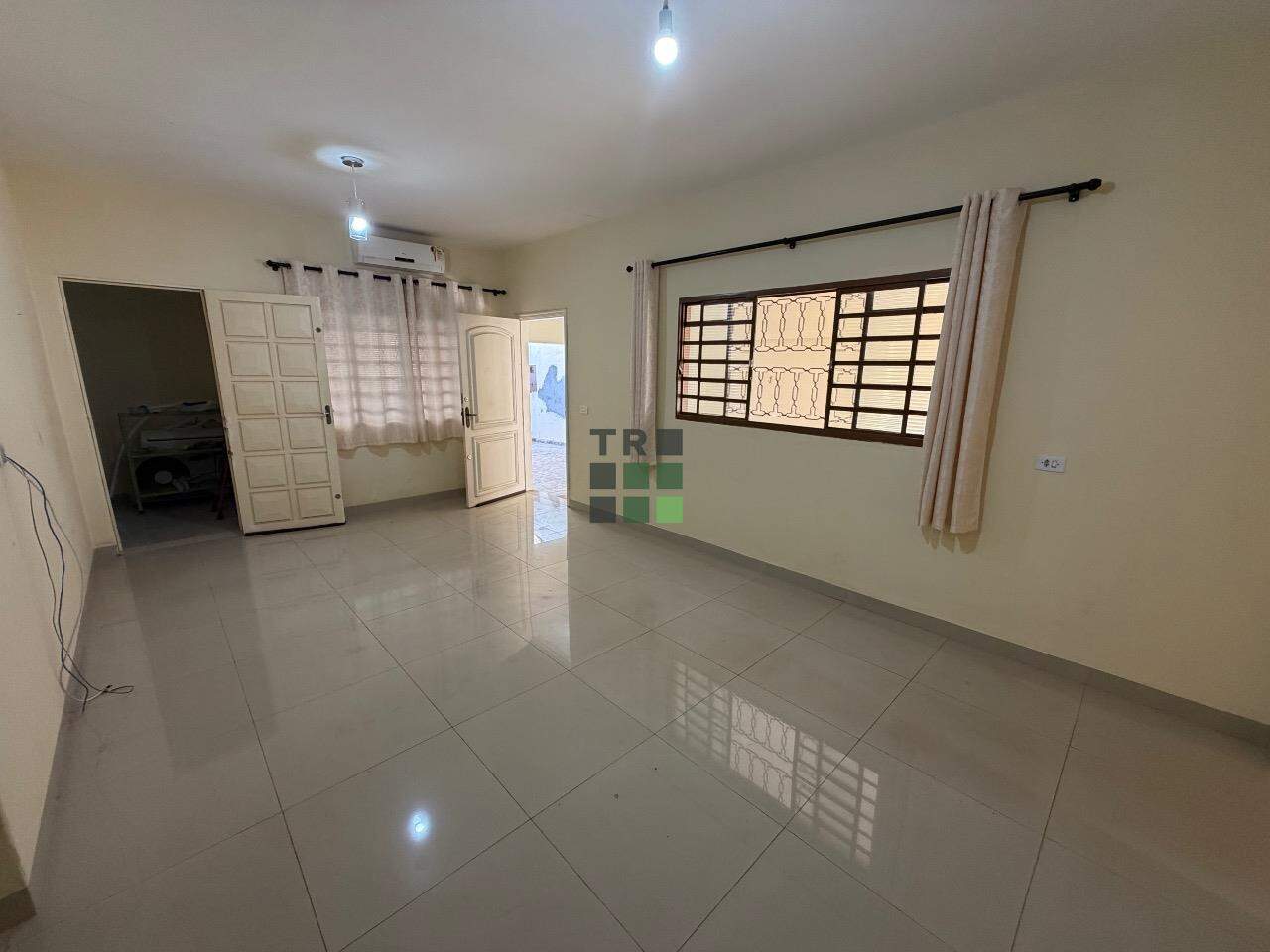 Casa 4 quartos 1 suíte para aluguel no Lapa, em Três Lagoas: 