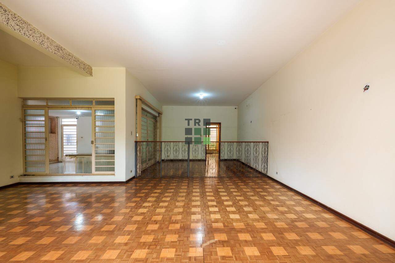Ponto/Salão Comercial 3 quartos 1 suíte à venda no Centro, em Três Lagoas: 