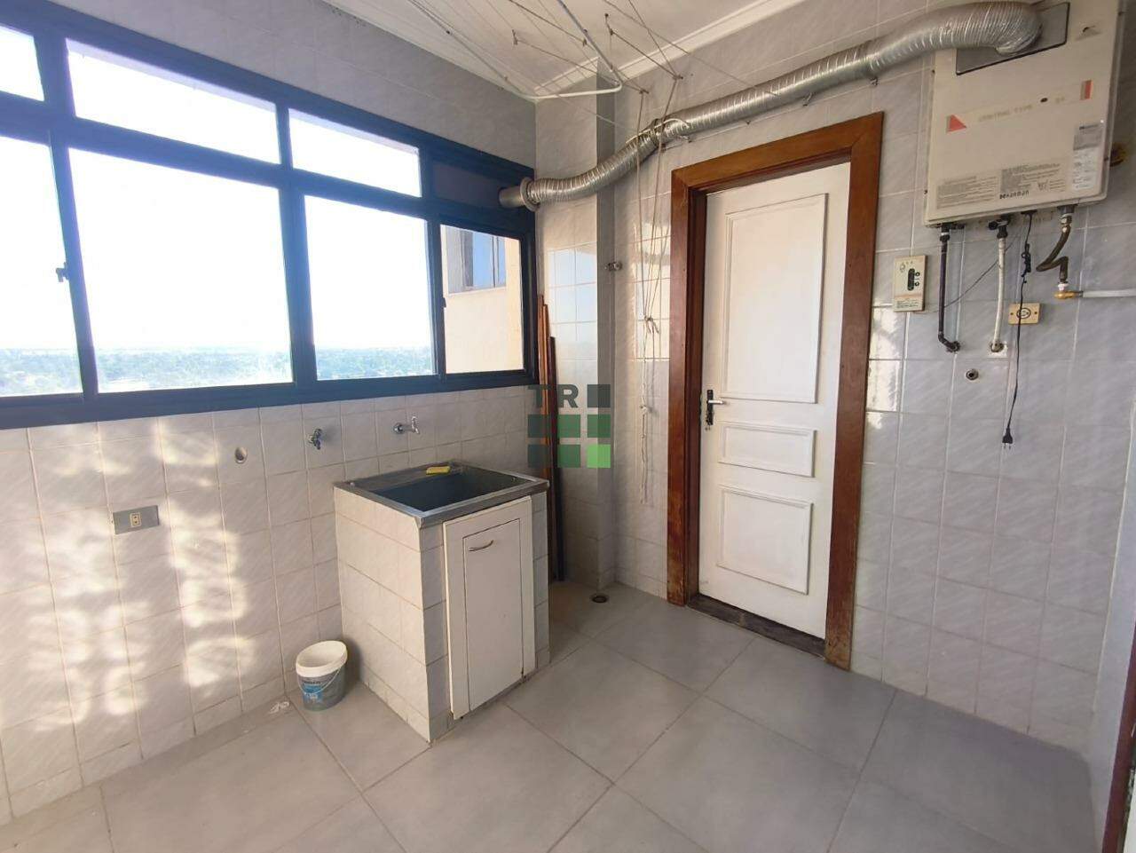 Apartamento 3 quartos 1 suíte à venda no Centro, em Três Lagoas: 