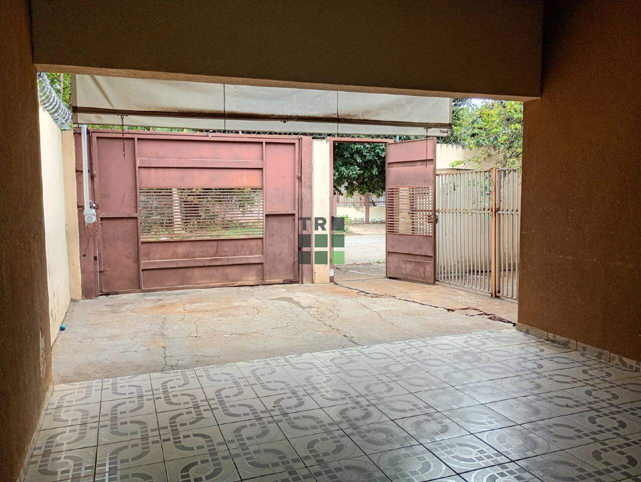 Casa 5 quartos 4 suítes para aluguel no Jardim Alvorada, em Três Lagoas: 