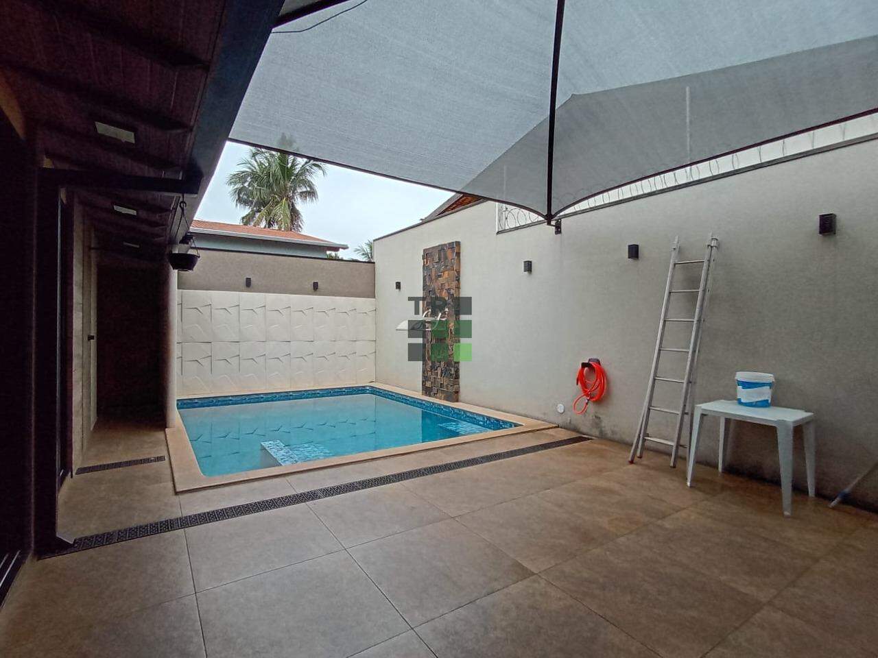 Casa 5 quartos 4 suítes para aluguel no Jardim Alvorada, em Três Lagoas: 