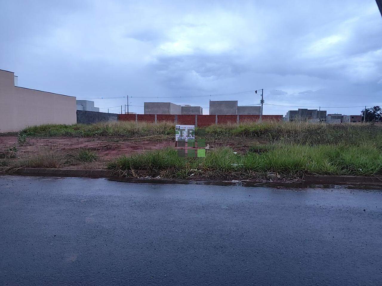 Terreno à venda no Loteamento Santa Helena, em Três Lagoas: 