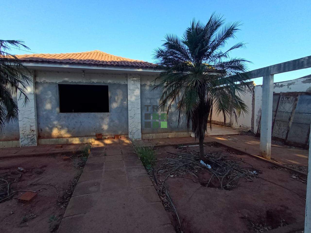 Casa 4 quartos para aluguel no Centro, em Três Lagoas: 