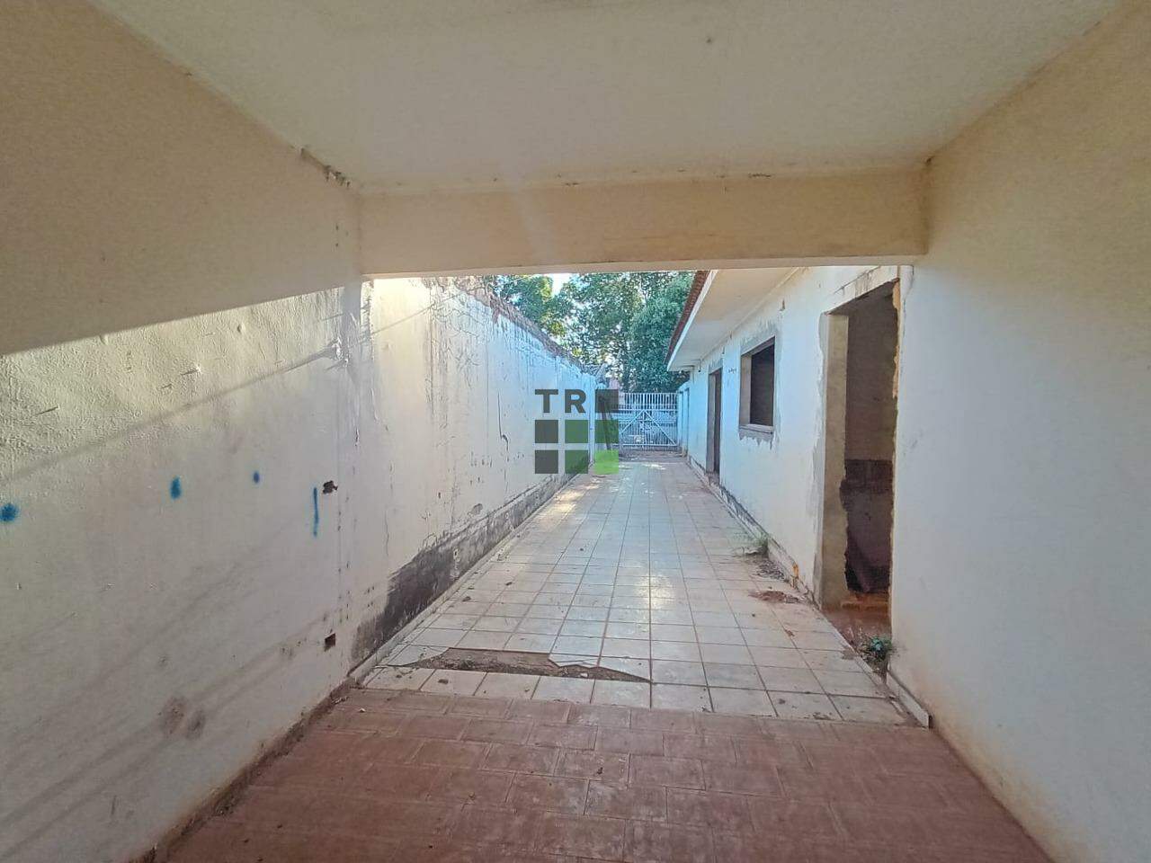 Casa 4 quartos para aluguel no Centro, em Três Lagoas: 