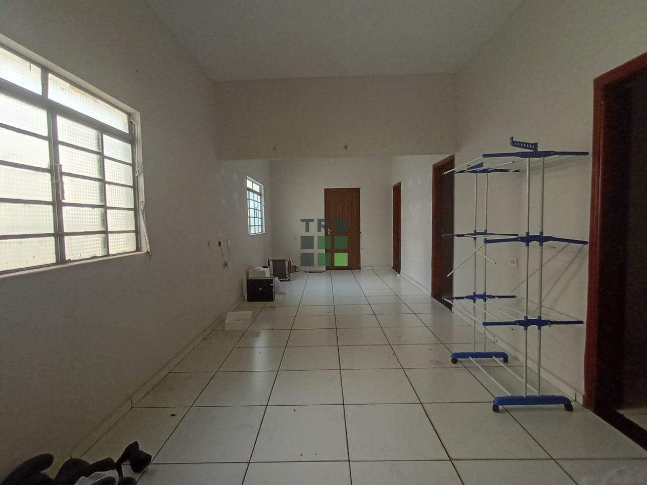 Casa 4 quartos para aluguel no Centro, em Três Lagoas: 
