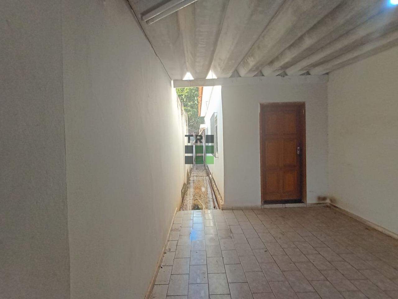 Casa 4 quartos para aluguel no Centro, em Três Lagoas: 