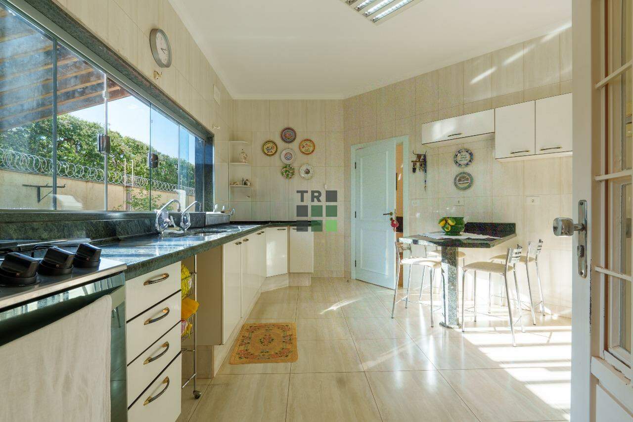 Casa 3 quartos 3 suítes para aluguel no Jardim Alvorada, em Três Lagoas: 
