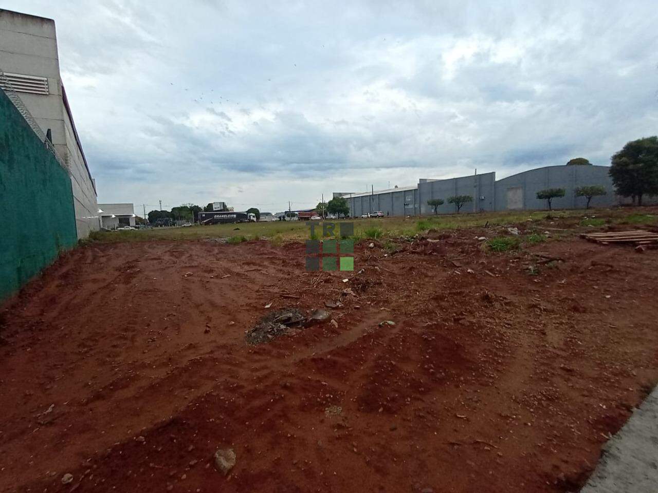 Área (Grandes terrenos) para aluguel no Parque das Mangueiras, em Três Lagoas: 