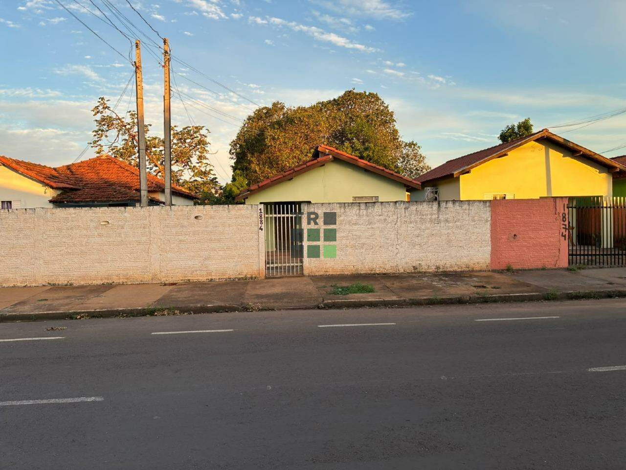 Área (Grandes terrenos) à venda no Centro, em Três Lagoas: 