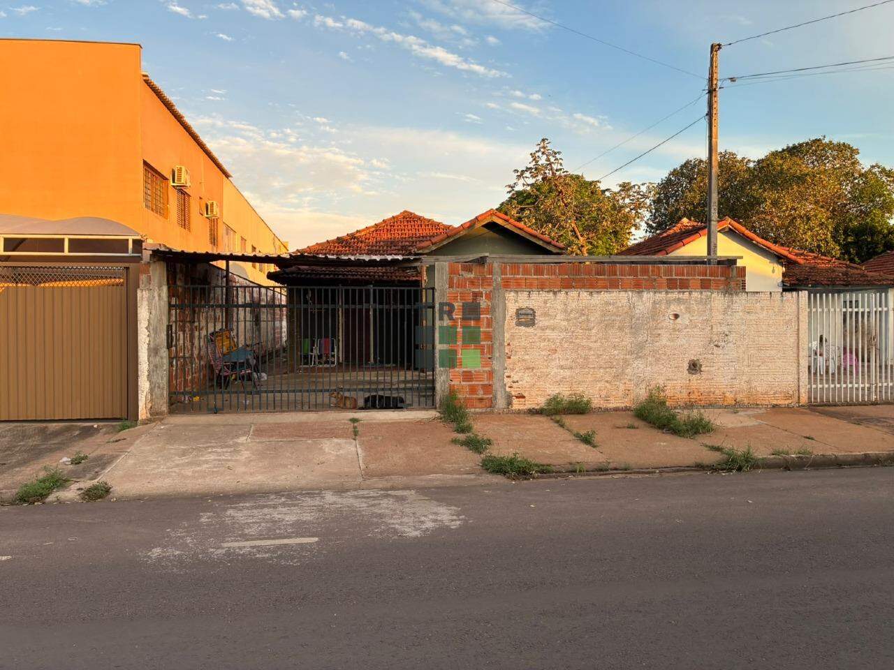 Área (Grandes terrenos) à venda no Centro, em Três Lagoas: 