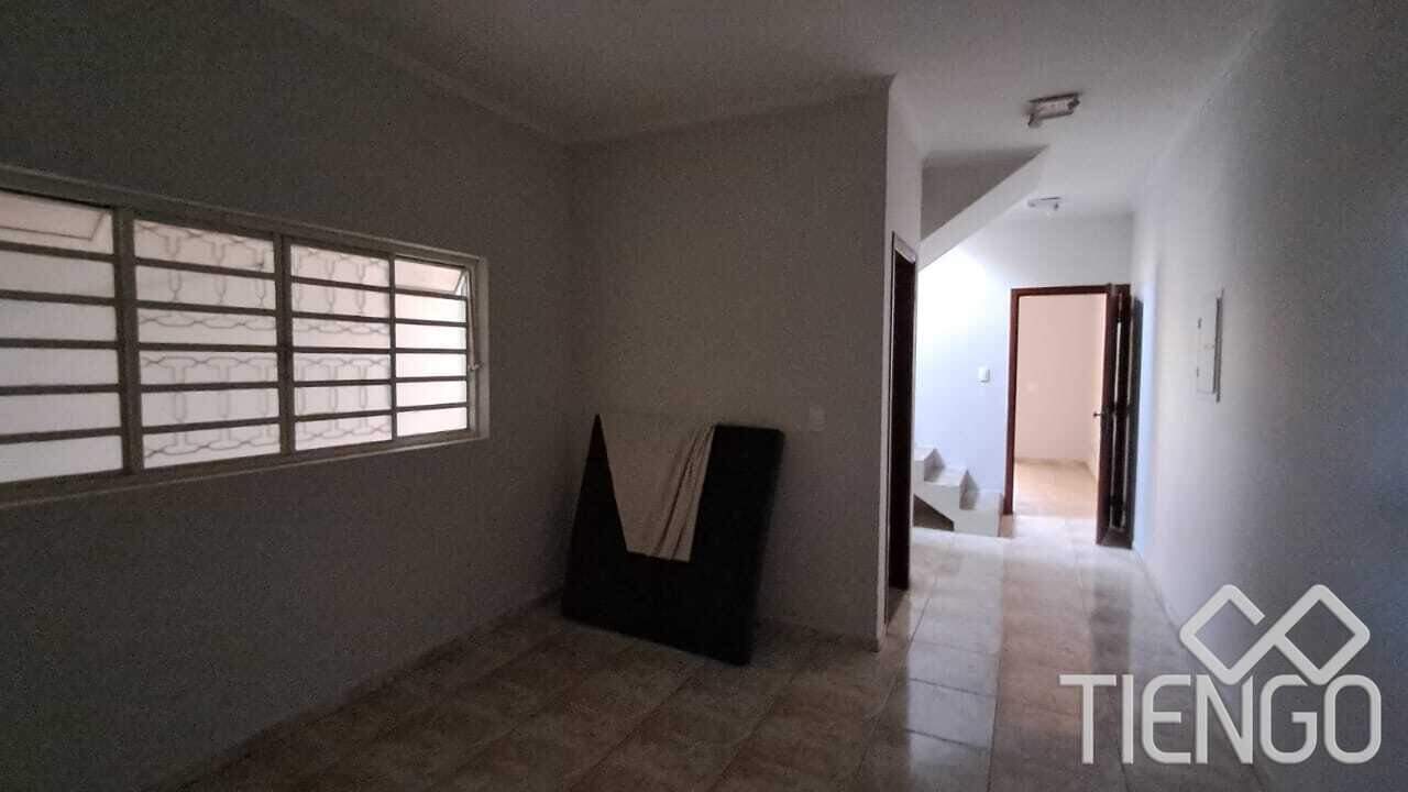 Casa para aluguel no Vila Cristóvam: 