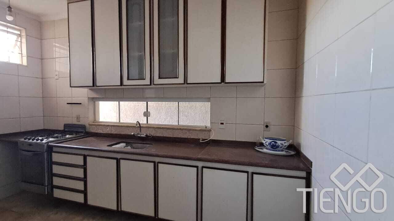 Casa para aluguel no Vila Cristóvam: 