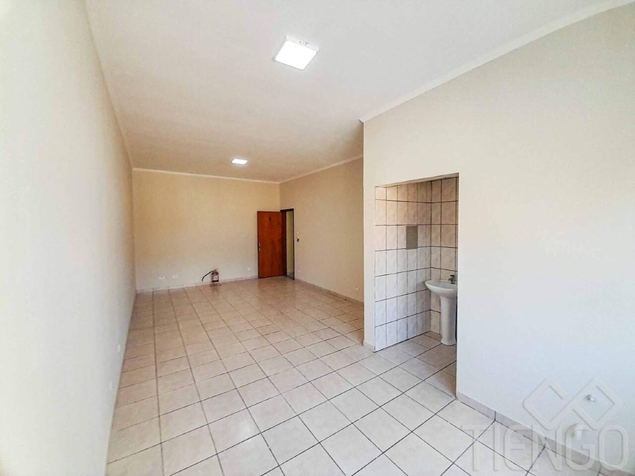 Sala para aluguel no Centro: 