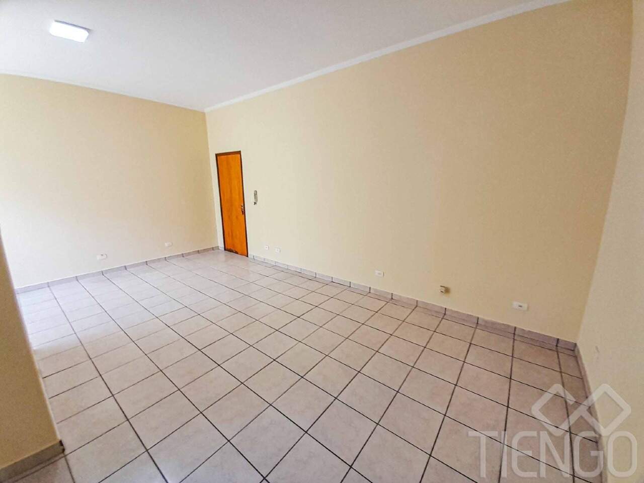 Sala para aluguel no Centro: 