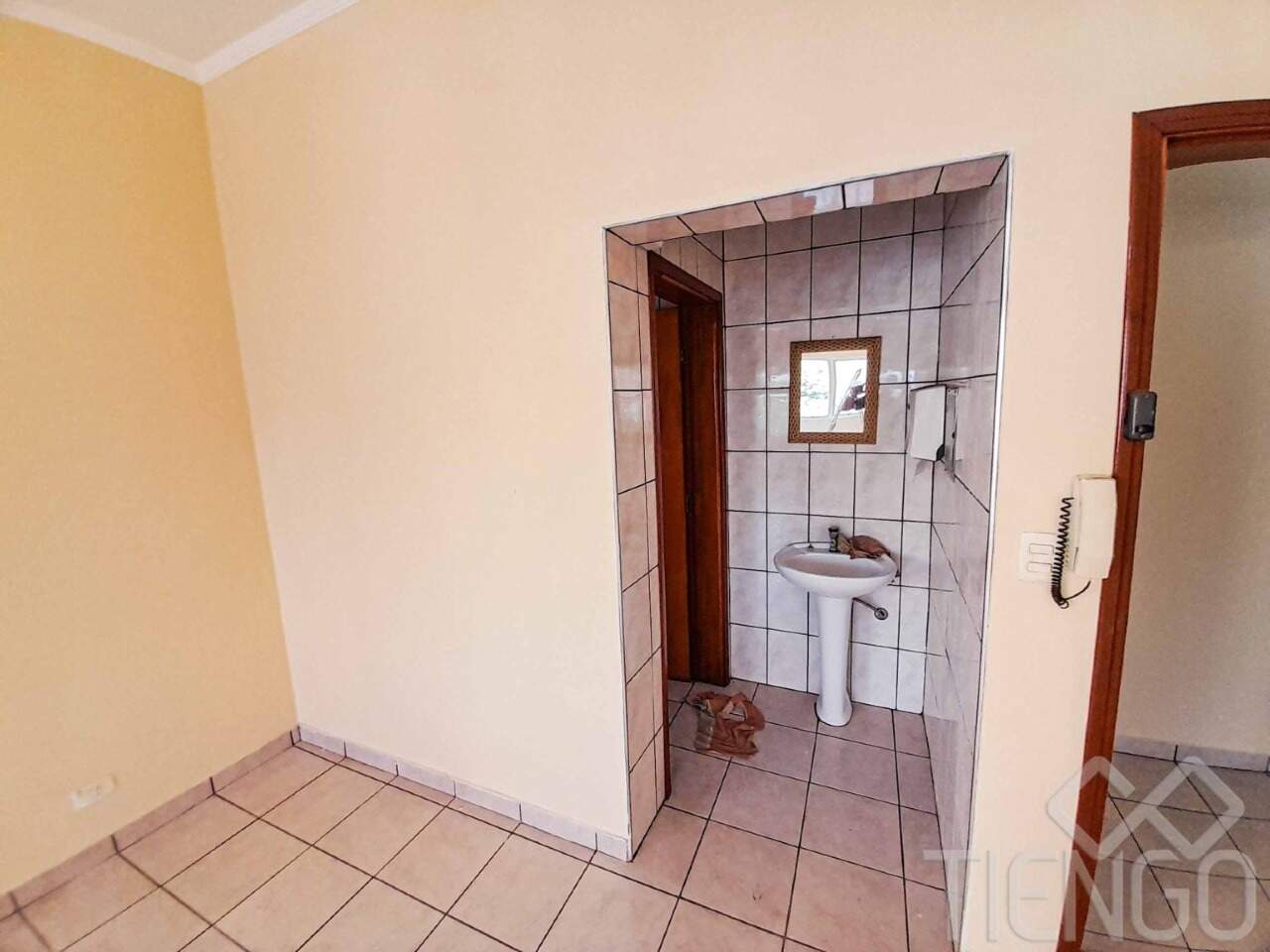 Sala para aluguel no Centro: 