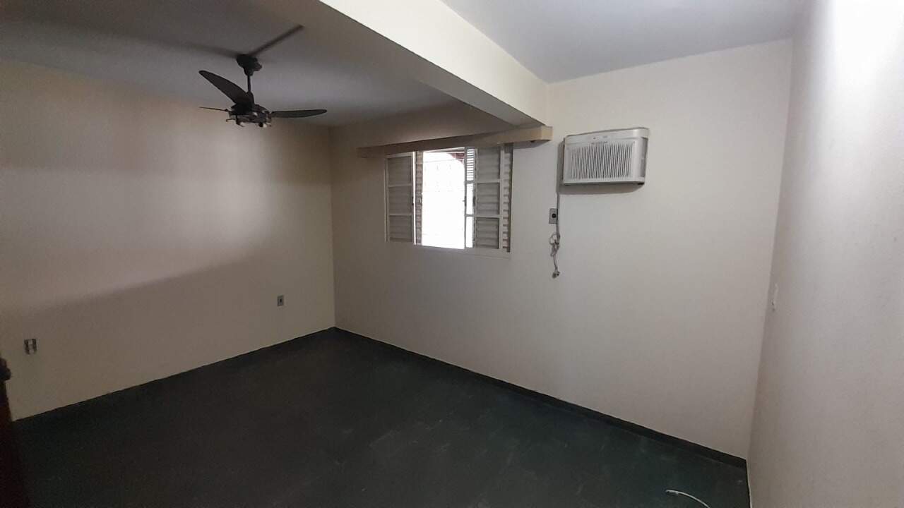 Casa à venda no Vila Queiroz: 