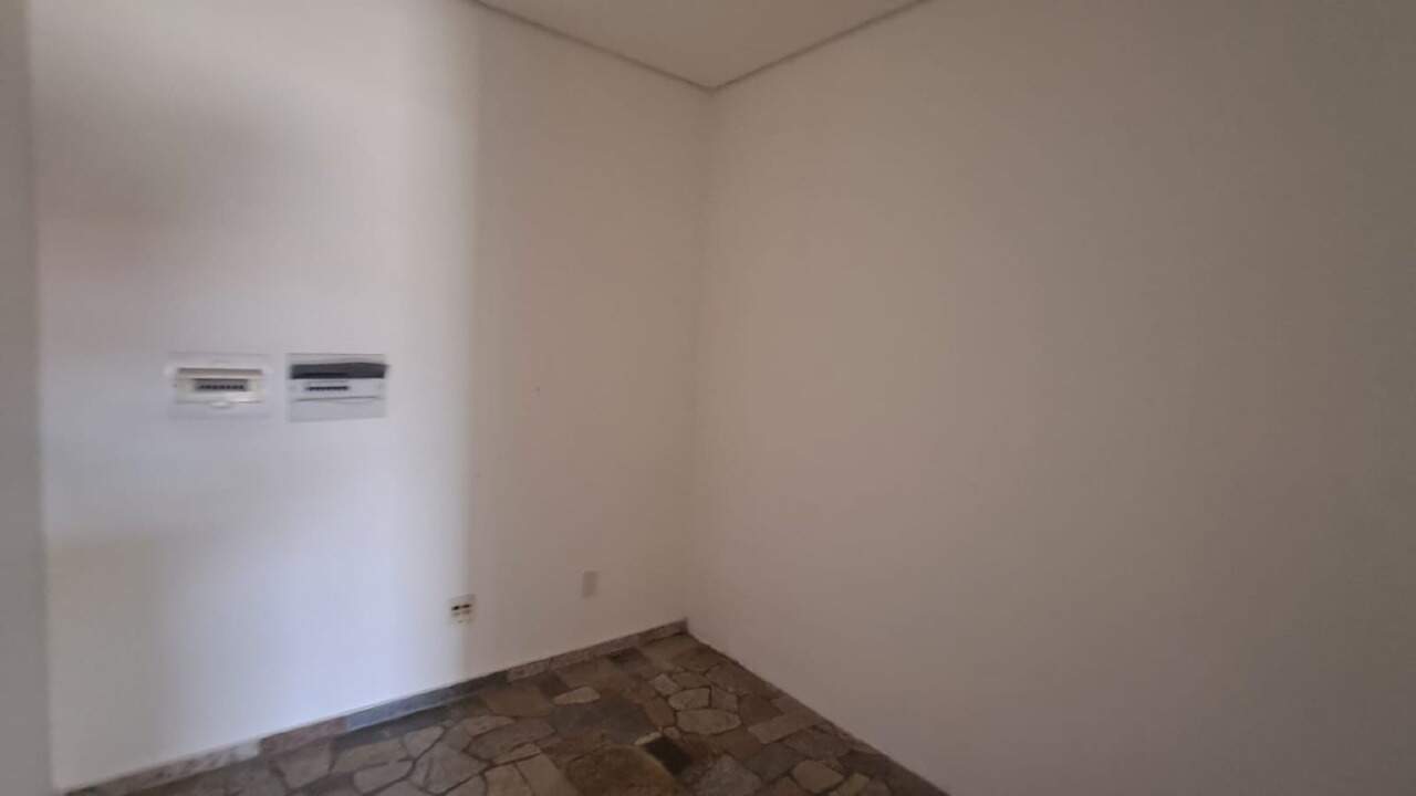 Salão para aluguel no Jardim Residencial Regina Bastelli: 