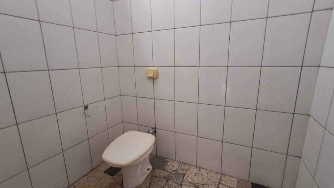 Salão para aluguel no Jardim Residencial Regina Bastelli: 