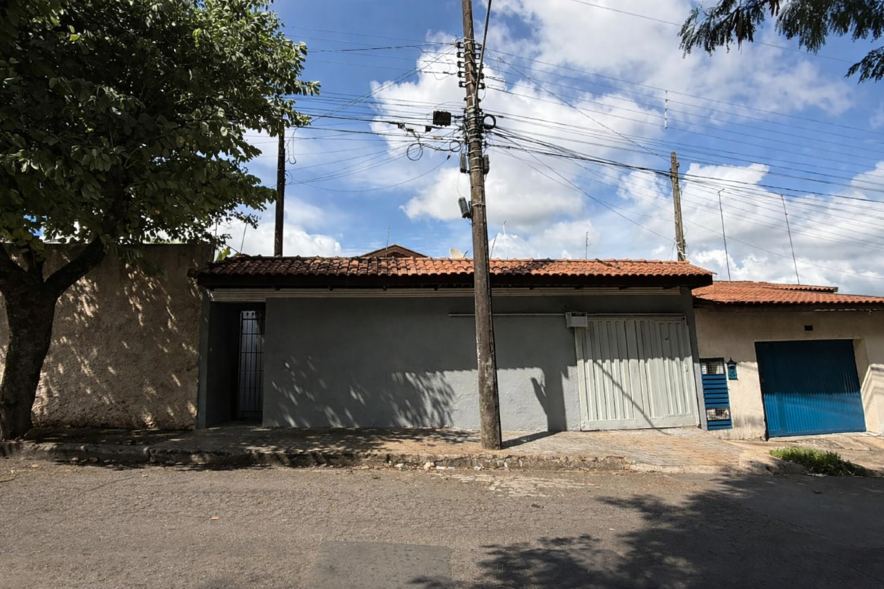 Casa para aluguel no Residencial Econômico Manoel Simão de Barros Levy: 